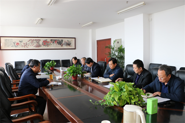 周口幼儿师范学校领导班子开展主题教育第二次集中研讨