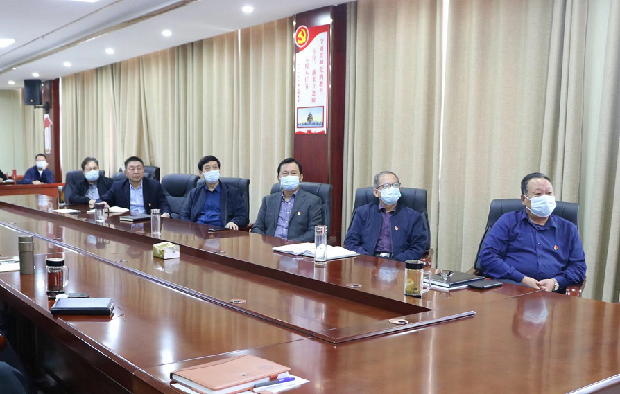 周口幼儿师范学校师生热切关注党的二十大开幕